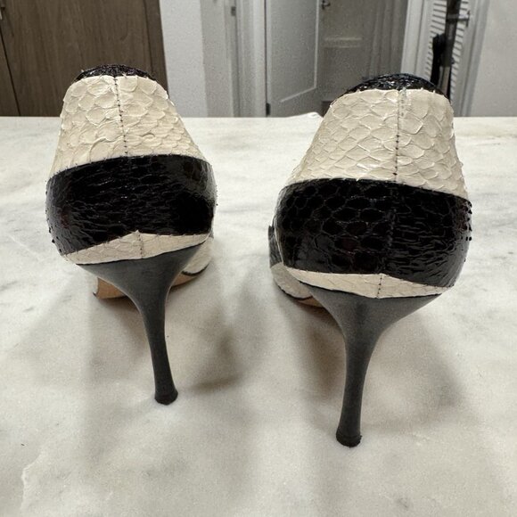 Manolo Blahnik Women's High Heel Pumps Genuine Snakeskin Leather - Picture 3 of 5